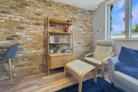 Living Room 4
