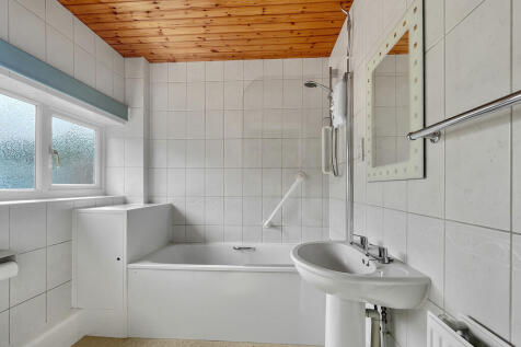 Bathroom (2)