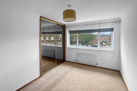 Bedroom 2.2