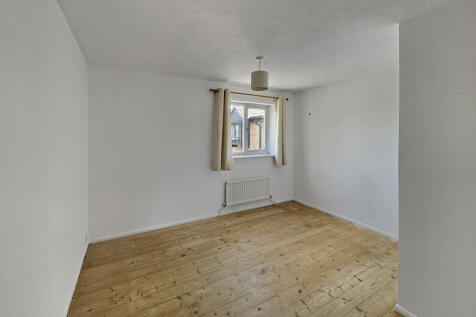 Master bedroom (2...