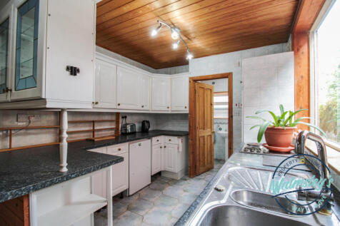 Kitchen breakfast room