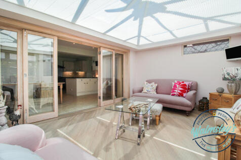 Garden room