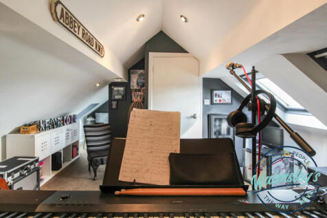 Loft conversion bedroom