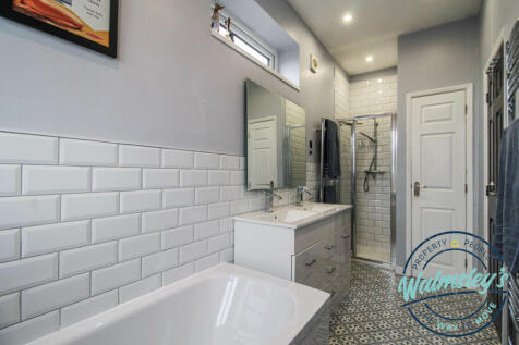 Four piece bathroom