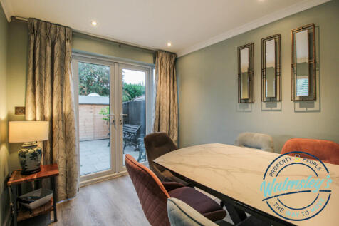 Dining &amp; garden room