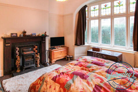 Front ground floor sitting room
