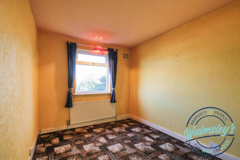 Rear double bedroom