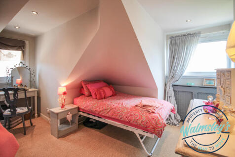 2nd floor bedroom