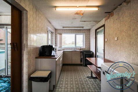 Kitchen breakfast room