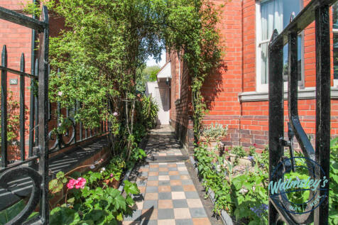 De;lightful pathway