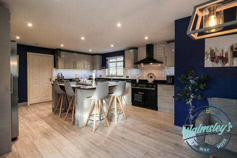 Kitchen dining and family room