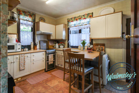 Kitchen breakfast room