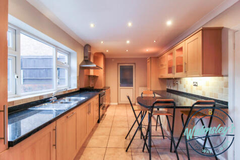 Kitchen breakfast room