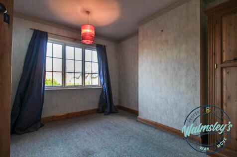 Rear double bedroom