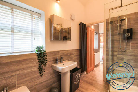 4 piece bathroom