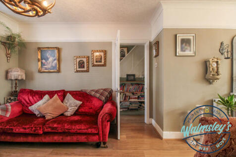 Sitting room into hallway