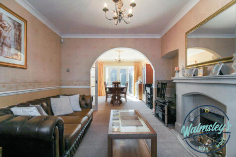 Sitting dining room