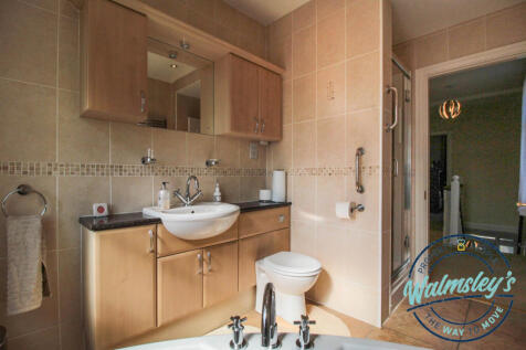Four piece bathroom