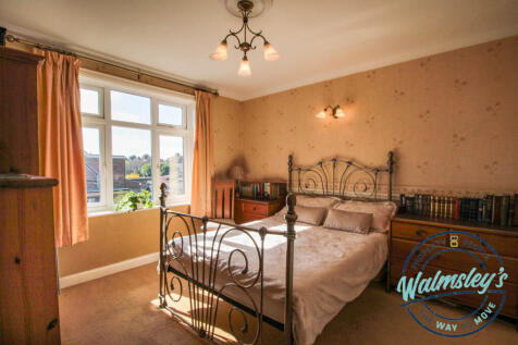 Rear double bedroom
