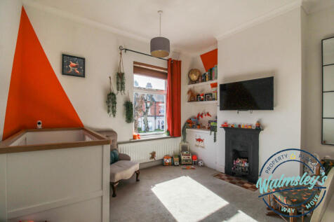 Front bedroom
