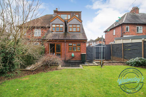 Rear view &amp; gardens