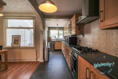 Kitchen open plan to dining room