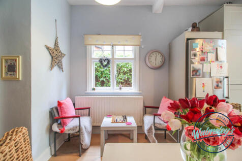 Sitting area within kitchen