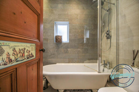 1st floor family bathroom