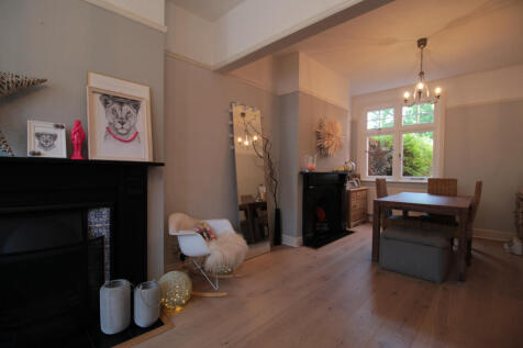 Sitting dining room