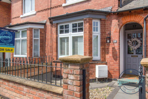Close up frontage Avondale