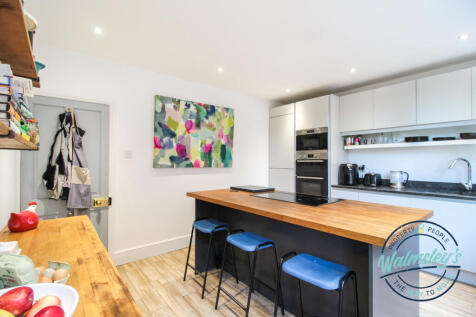 Kitchen breakfast room