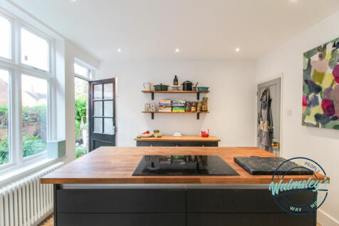 Kitchen breakfast room