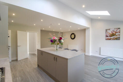 Kitchen dining towards hallway