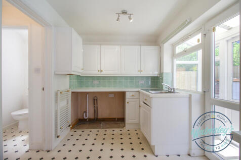 Kitchen &amp; ground floor cloakroom