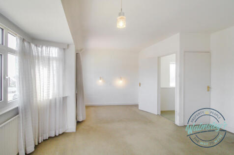 Front bedrooms in one