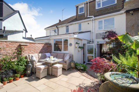 Rear patio areas_1