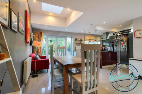 Kitchen dining family room