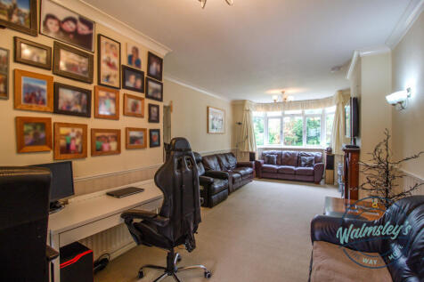 Sitting room full length