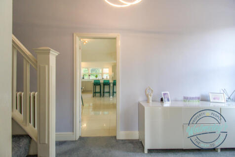 Hallway towards kitchen dining &amp; family room