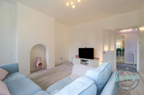 Sitting room off hallway