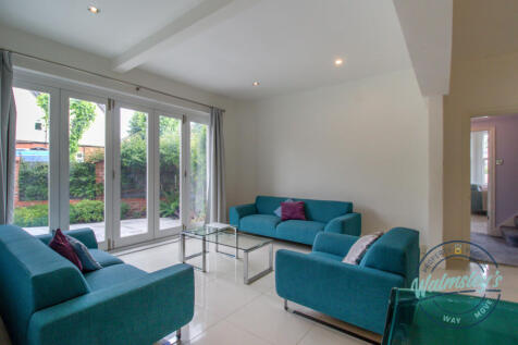 Open family room_