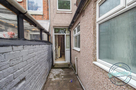 Rear private yard before gardens_