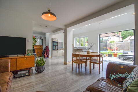 Kitchen dining &amp; family room 3_