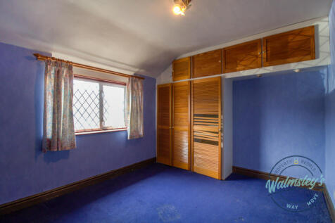 Front double bedroom