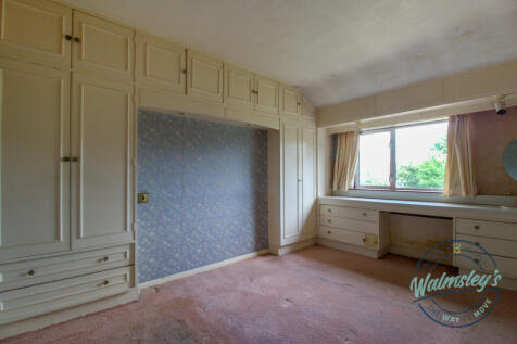 Rear double bedroom