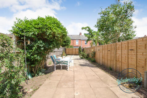 Rear patio gardens