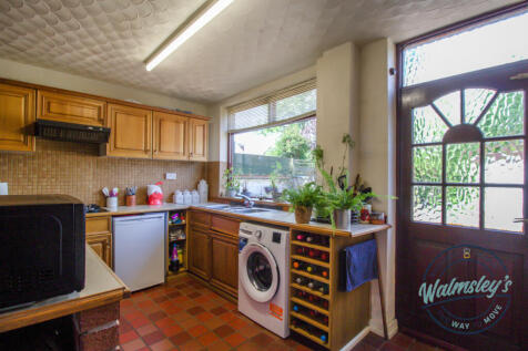 Rear of kitchen &amp; door to garden