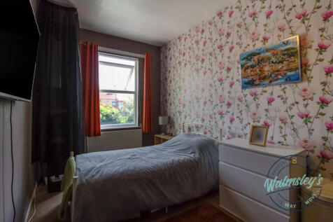 Rear double bedroom