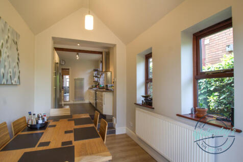 Extension towards kitchen