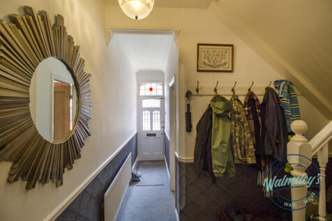 Entarnce hallway